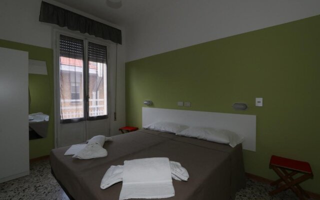 Hotel Urano - Bed & Breakfast