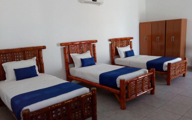Nauti-K Beach Hotel