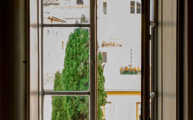 Spacious 4BD Apt Near the Duomo