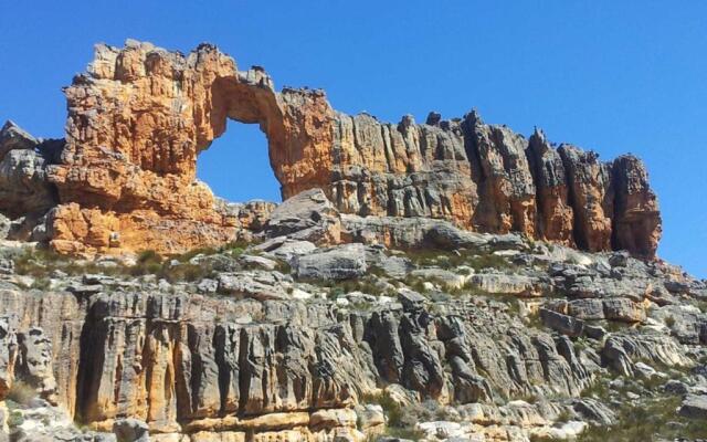 Clanwilliam Hotel by Country Hotels