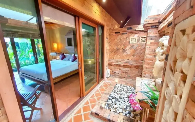 Balinese Pool Villa in Rawai