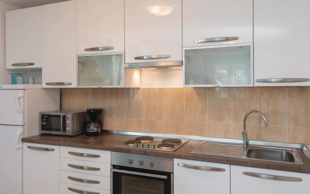 Stunning Home in Dingac With Wifi and 2 Bedrooms