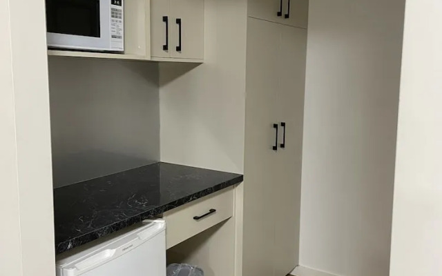 Cattlemans Country Motor Inn & Serviced Apartments