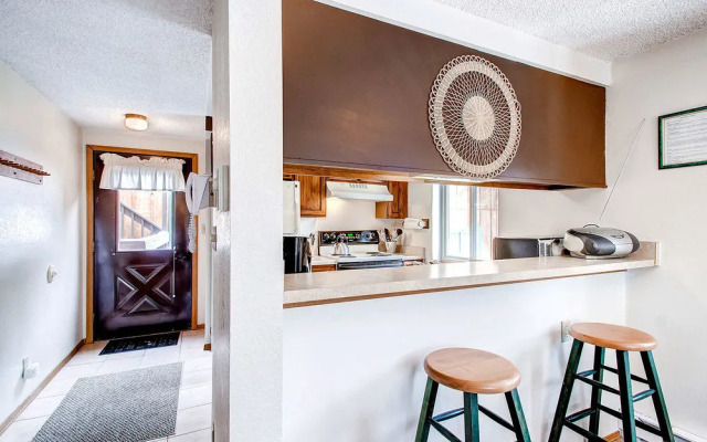 Mark IX 4 by Peak Property