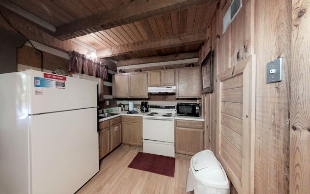 A Love Shack 1 Bedroom Cabin by RedAwning