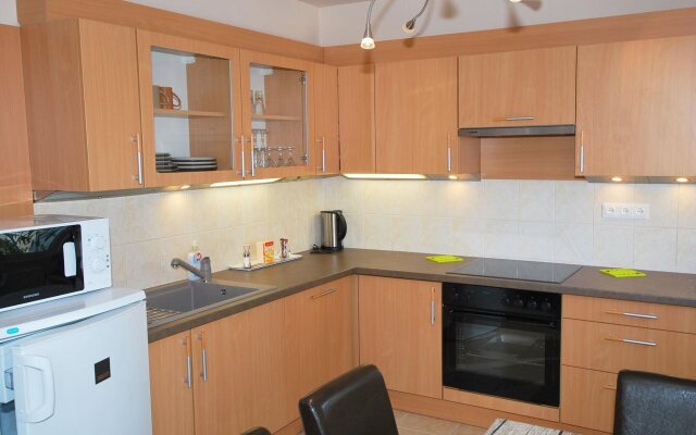 Arpad Bridge Apartments