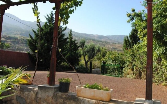 HomeLike Century Nature House