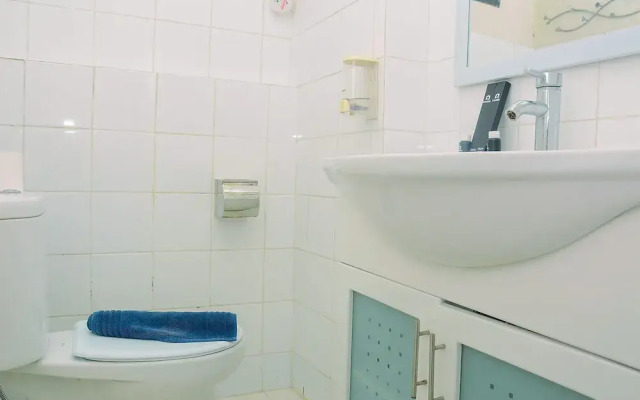 Cozy Living with Modern Design 1BR Kebagusan City Apartment