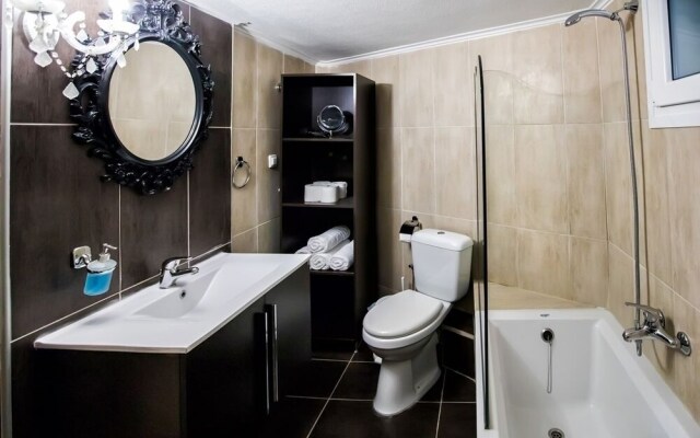Deluxe Apartments