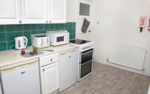 Weymouth Bay Apartment B