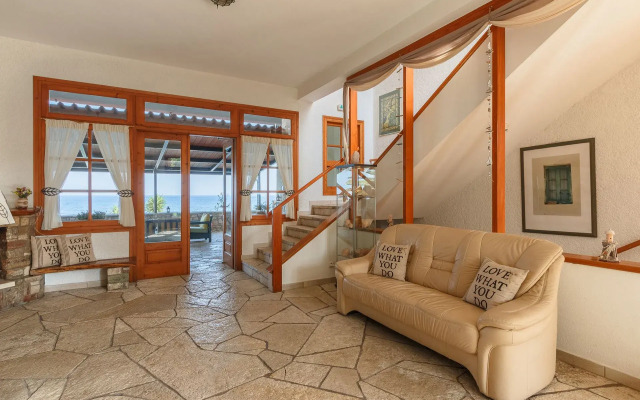 Grekis hotel & Apartments