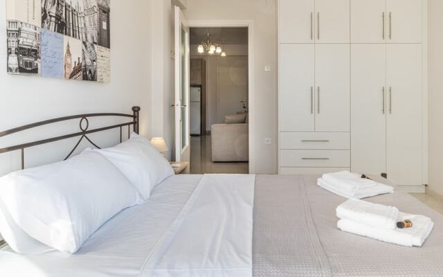 Comfy Central Square Gem with Terrace