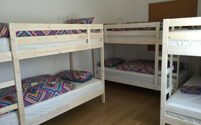 Eco Ljmonade Hostel