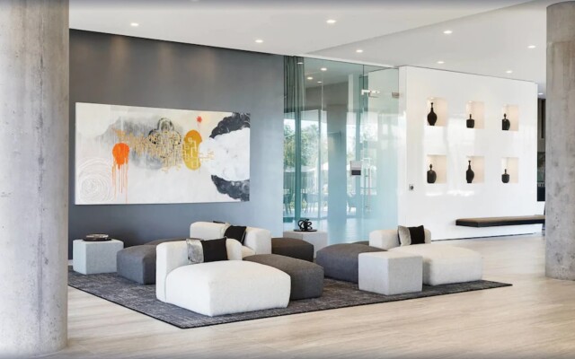 AC Hotel by Marriott Phoenix Biltmore