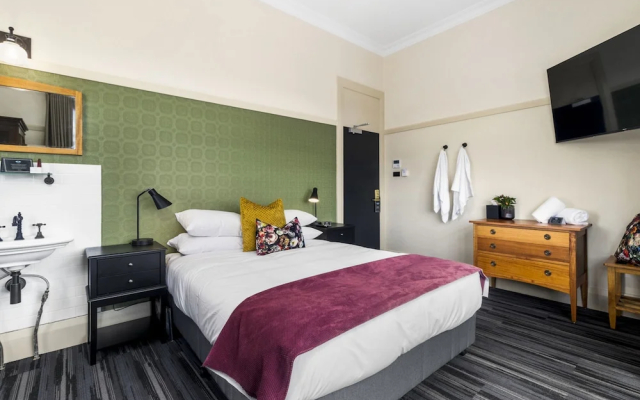 Hotel Queanbeyan Canberra