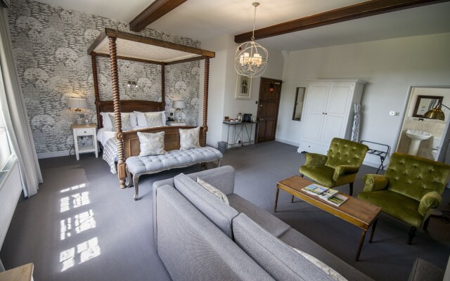 Stonehouse Court Hotel