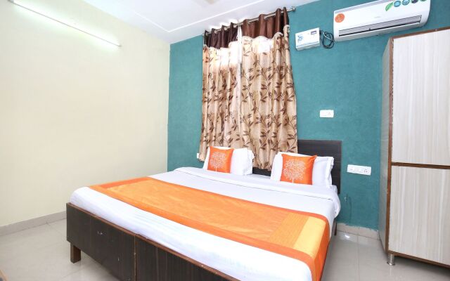 OYO 11502 Hotel Grande