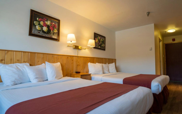 Canadas Best Value Inn River View Hotel