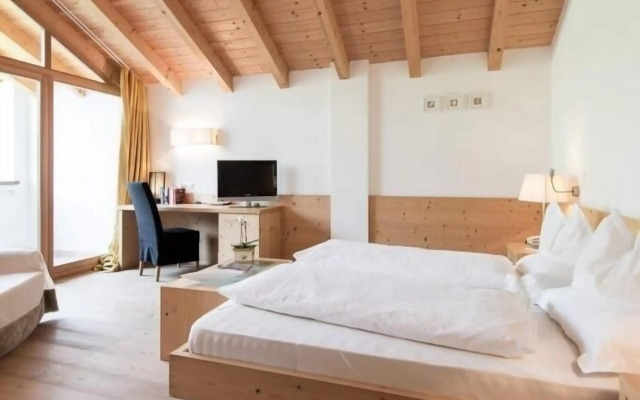 Alpine Hotel Ciasa Lara