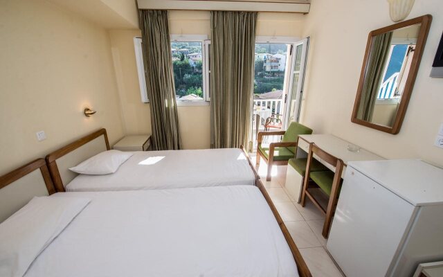 Ionis Hotel