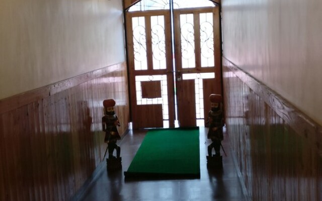 Barefeet Apartments Goa