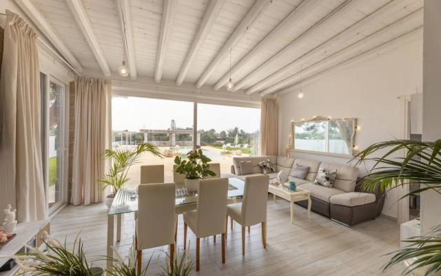 Villa Eriberto - Pool 3 Bedrooms 8 Sleeps