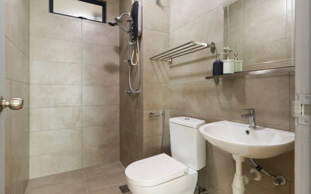 Elegant 3BR Condo for 5 With Outdoor Pool