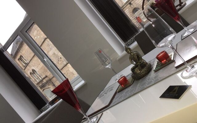 Lux Aparts Bradford Central