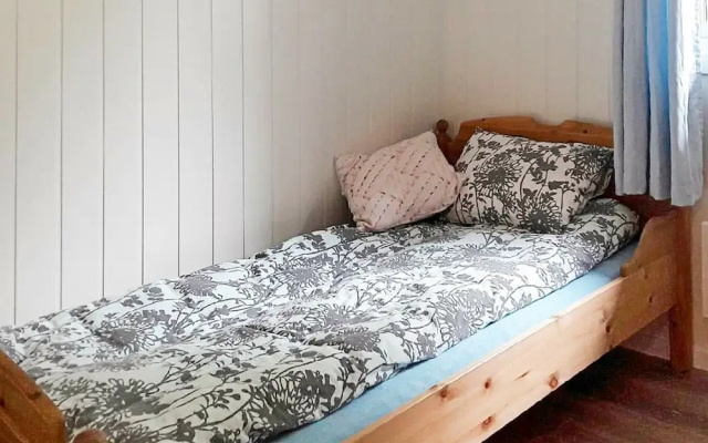 7 Person Holiday Home in Lensvik