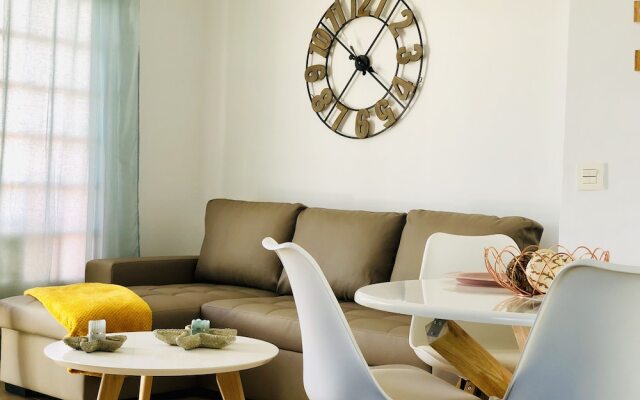 Canaryislandshost l Pool & Relax, close to the Beach