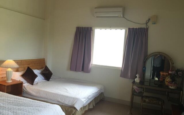 Health Life Village B&B