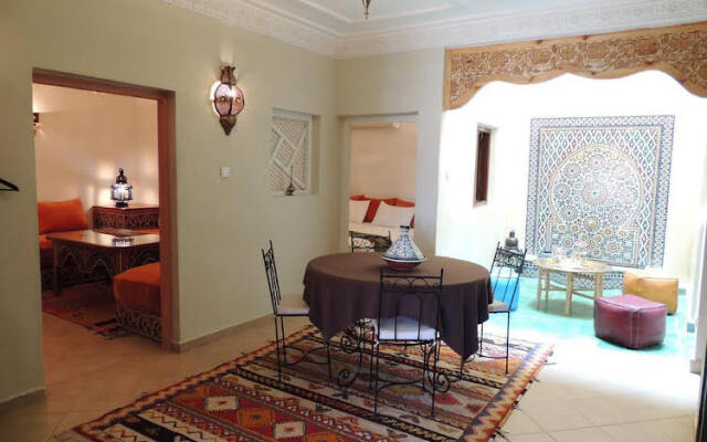 Appart Hotel Khris Palace