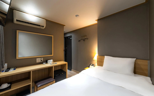 About Stay Seoul Station