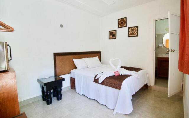 Golden Paradise Hostel