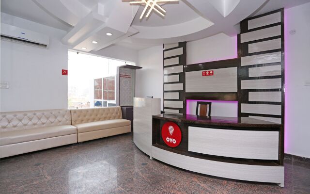 Hotel The Leaf by OYO