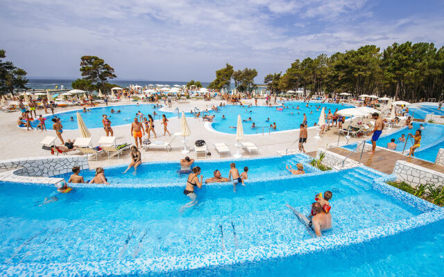 Zaton Holiday Resort Mobile Homes