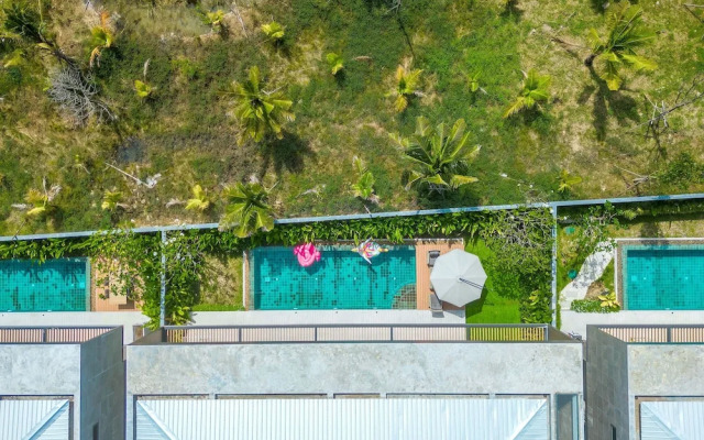 Modern 2-Level Pool Villa Long One A5