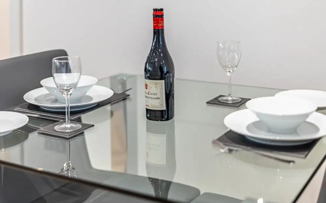 Celador Apartments - Wellington House