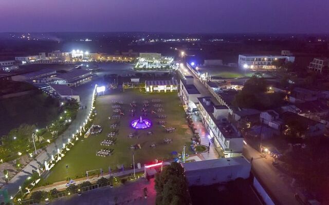 Palette - Hotel Deepali Palace