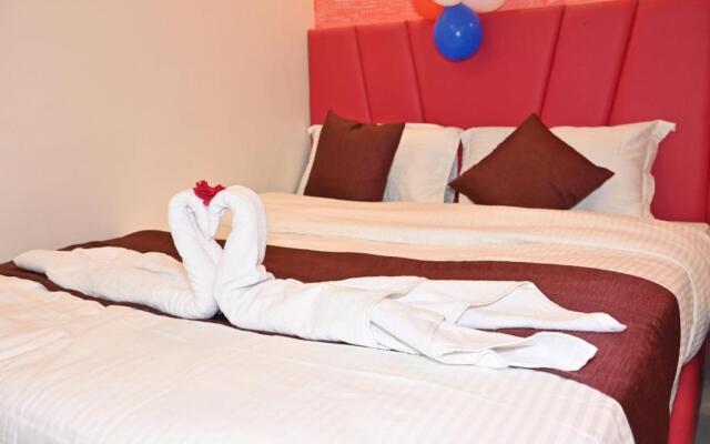 Hotel Avadh Palace