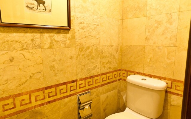 Waterfront Airport Hotel & Casino