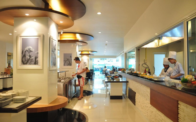 Flipper House Hotel