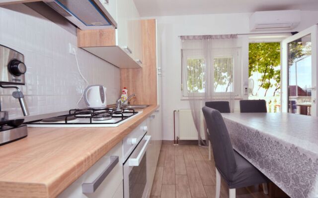 Apartment Magis Maslenica 25394