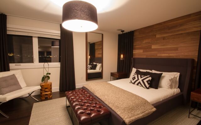 Lux Exec Home HFX Waterfront Pool Hot Tub