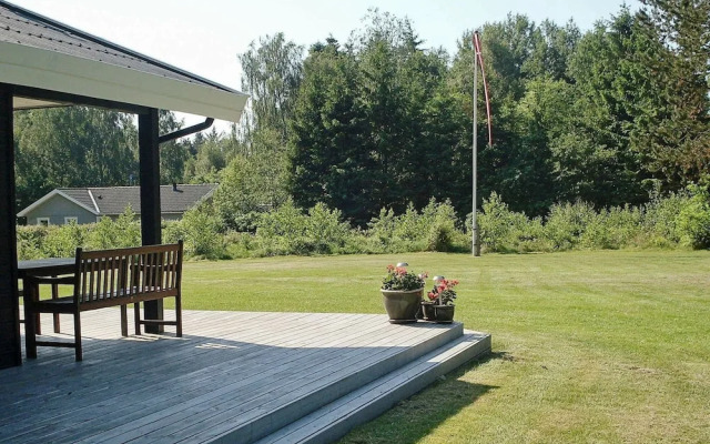 8 Person Holiday Home in Hojslev