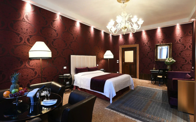 Locanda Leon Bianco on the Grand Canal
