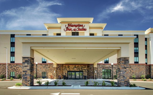 Hampton Inn & Suites By Hilton Southport