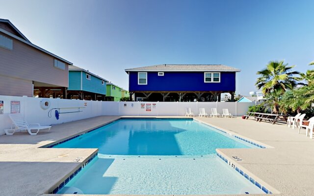 Doodle Digs - Three Bedroom Home