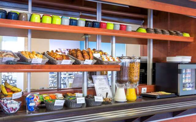 Sure Hotel by Best Western Saint-Amand-Les-Eaux