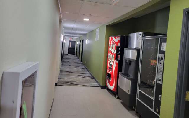 Super 8 by Wyndham Aurora/Naperville Area